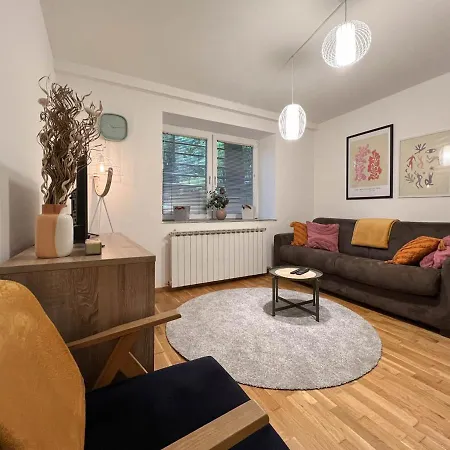 Διαμέρισμα Mica